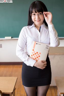 老头与女大学生